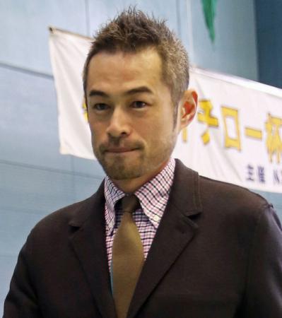 イチロー、引退までマーリンズ「終身雇用」 （×マリーンズ・×マリナーズ）