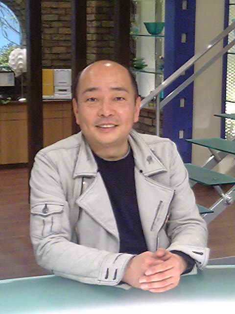 宅配男子・誰に似てますか？