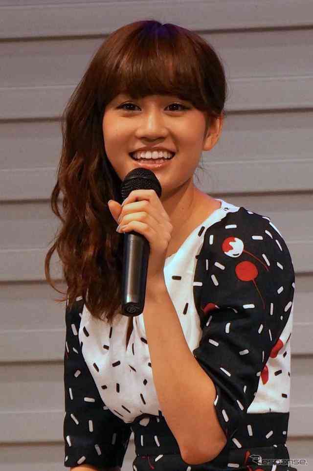 広瀬すず、吉田羊らが華やかドレスで「報知映画賞」受賞　前田敦子、本田翼も駆けつける