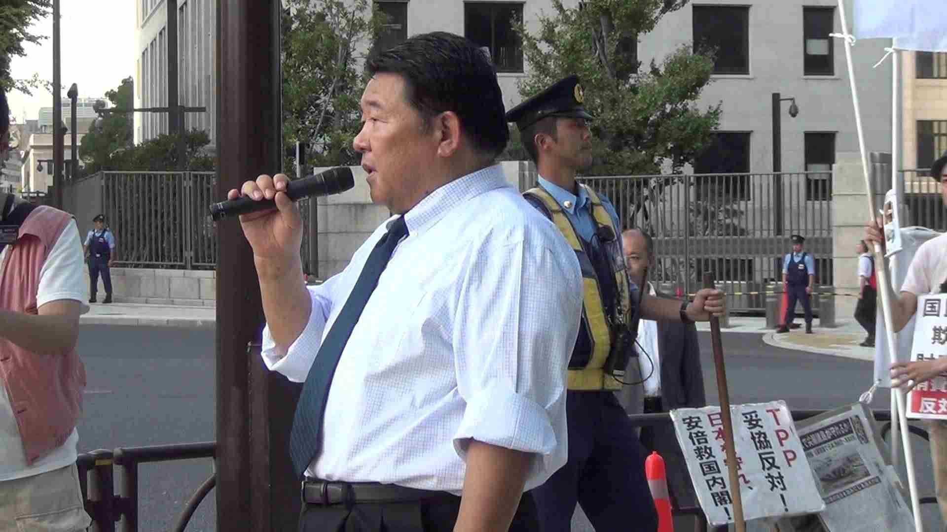 【頑張れ日本】国益を守れ！消費増税反対！首相官邸前緊急国民行動　１　田母神俊雄【2013/9/21】 - YouTube