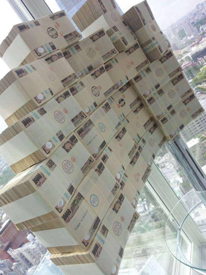 人気ユーチューバーのはじめしゃちょー　ニベアクリーム100個を使いお風呂に入る動画が大荒れ