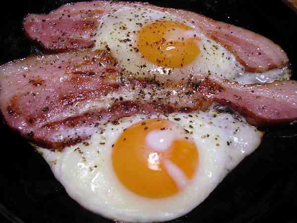 肉加工品（ウインナー、ベーコンなど）好きな人！