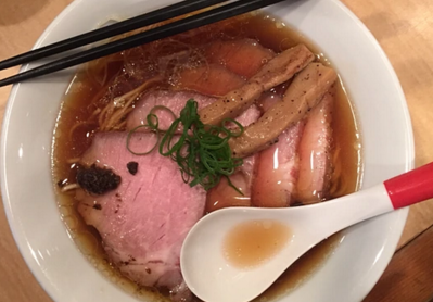 外国人が日本のミシュラン1つ星ラーメン『蔦』に行ってみた！海外「羨ましい！」｜海外まとめネット | 海外の反応まとめブログ