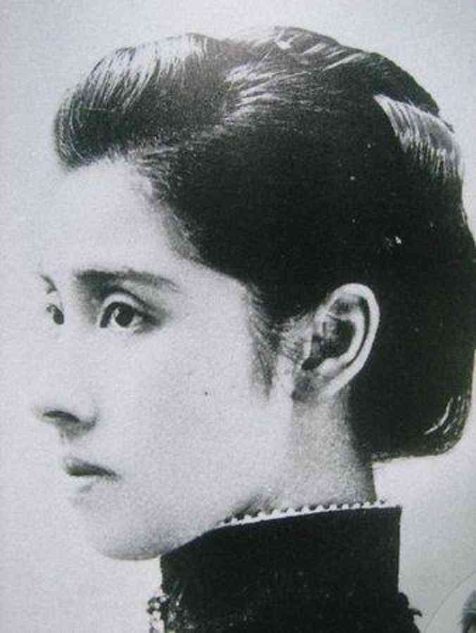 芸能人以外で魅力を感じる有名人は?