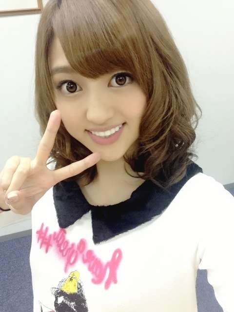 菊地亜美の“裸眼”姿がまるで別人「外には絶対出れない」