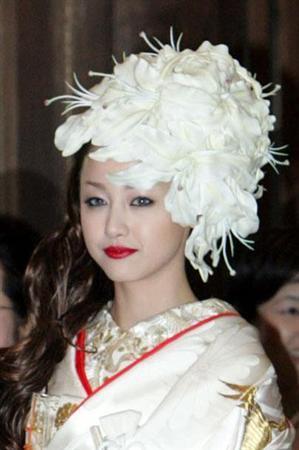 沢尻エリカ、インスタ開始「いろいろあって…はじめました」