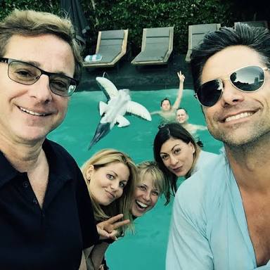 『フルハウス』ジェシーおじさんことジョン・ステイモス、人気誌で