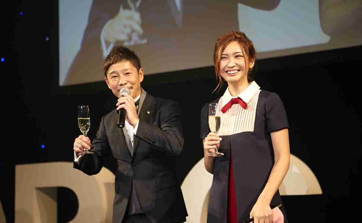 ゾゾタウン忘年パーティーで前澤友作社長が紗栄子と堂々交際宣言