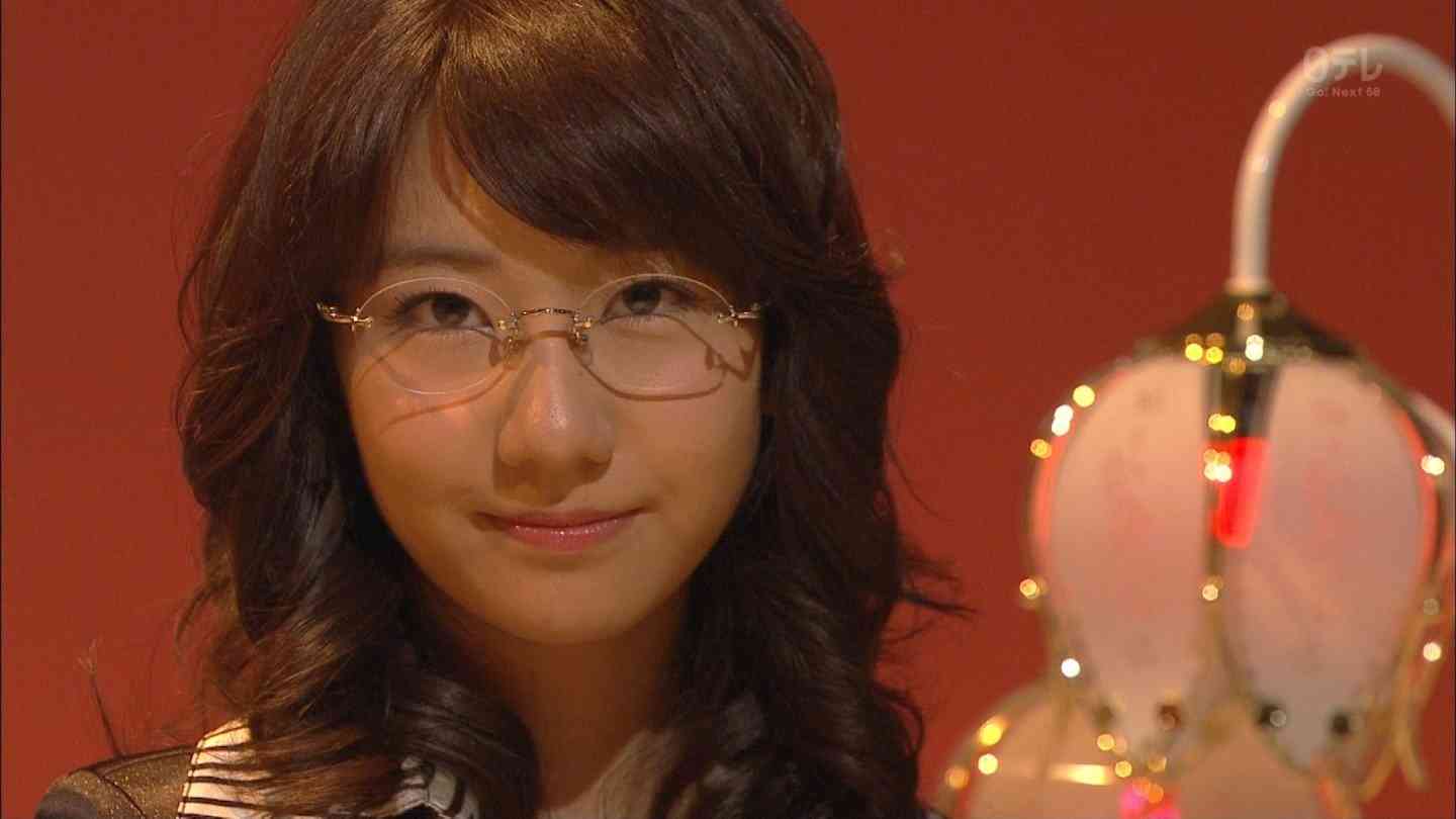 AKB48柏木由紀、ミニスカでぷりんぷりん　初日公演でベテランの風格