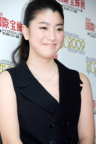 成海璃子、年下ハーフモデルと熱愛!?事務所は否定