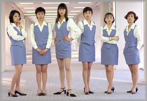 江角マキコ「2番組同時降板」レギュラー消滅で囁かれる「落書き騒動のツケ」