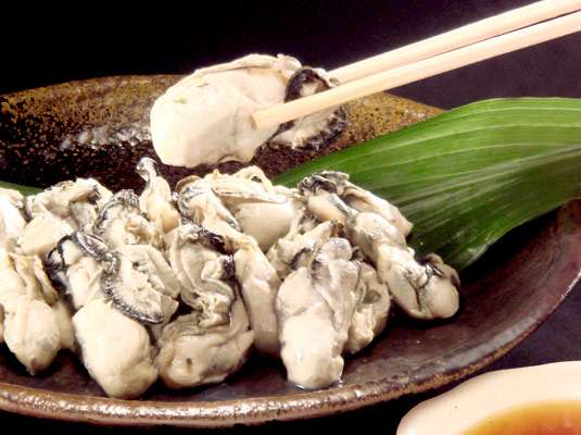 パグと牡蠣が似てると話題にww