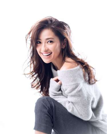 水原希子“天然ドジっ子”で新境地　香取慎吾主演『家族ノカタチ（仮）』