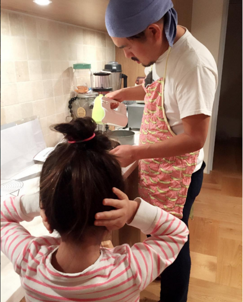 木下優樹菜 夫・藤本敏史から誕生日にケーキ作ってもらう