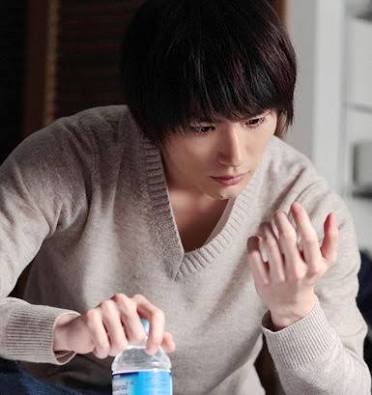 目で演技できる俳優は誰だと思いますか？