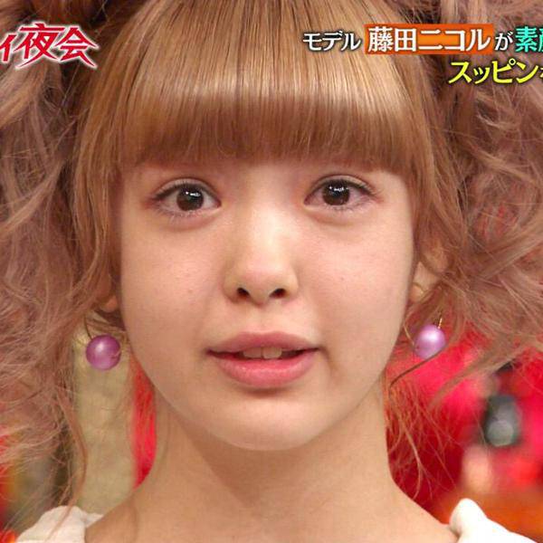 藤田ニコルが「徹子の部屋」で黒柳徹子に初キスの年齢を聞く事態