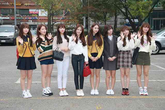韓国アイドル「Oh My Girl」がアメリカの空港で拘束 ビザが原因と判明 - ライブドアニュース