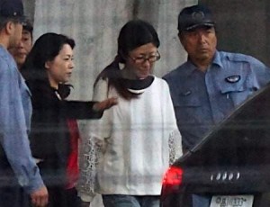 高級ホテルで2週間…ASKA愛人・栩内香澄美被告の