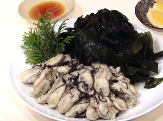 パグと牡蠣が似てると話題にww