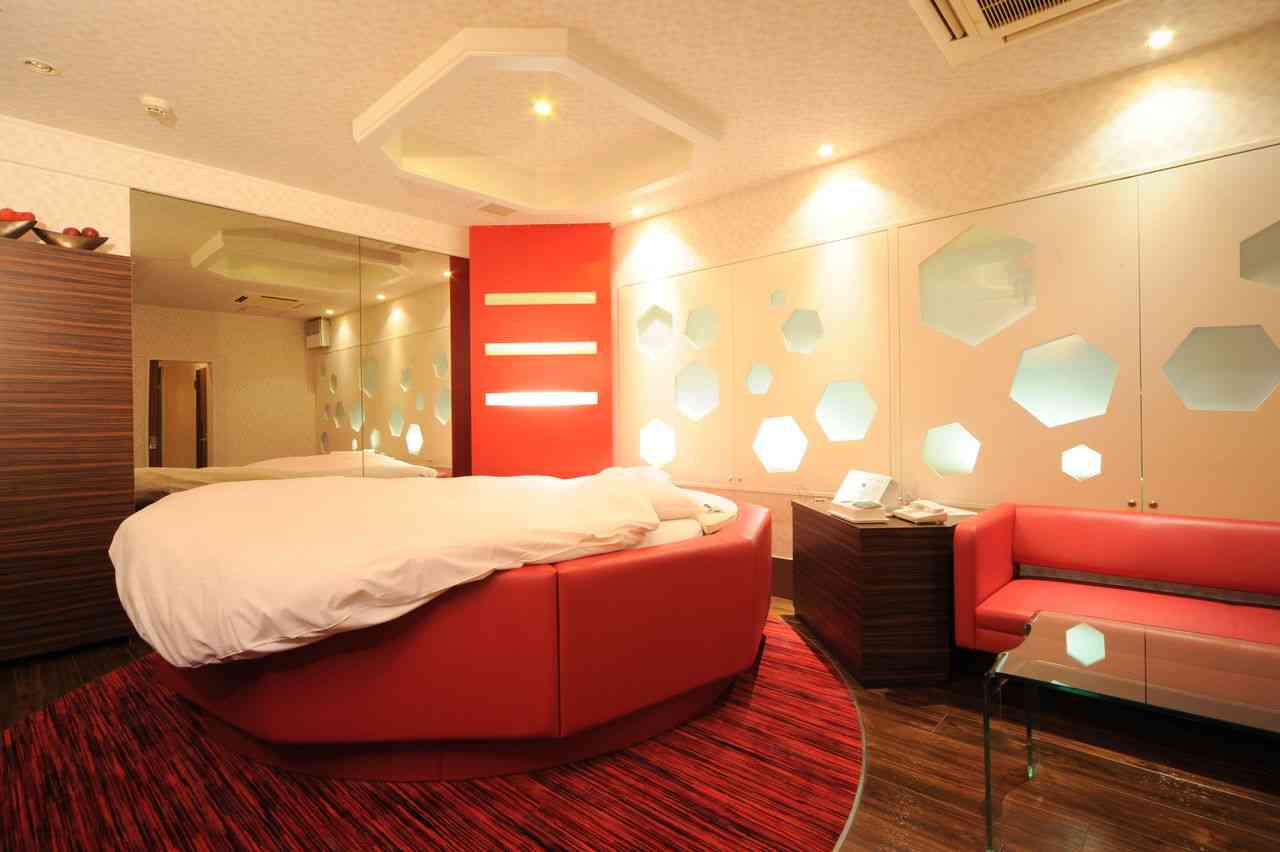 ラブホテル代の割り勘について