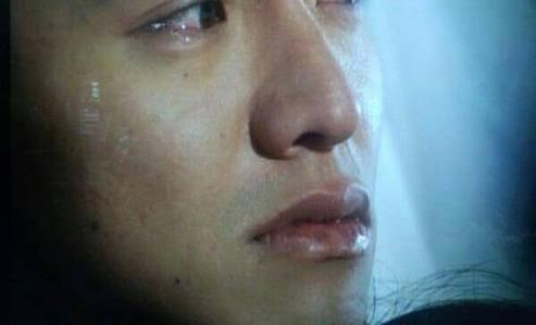 有名人の泣き顔の画像を貼るトピ