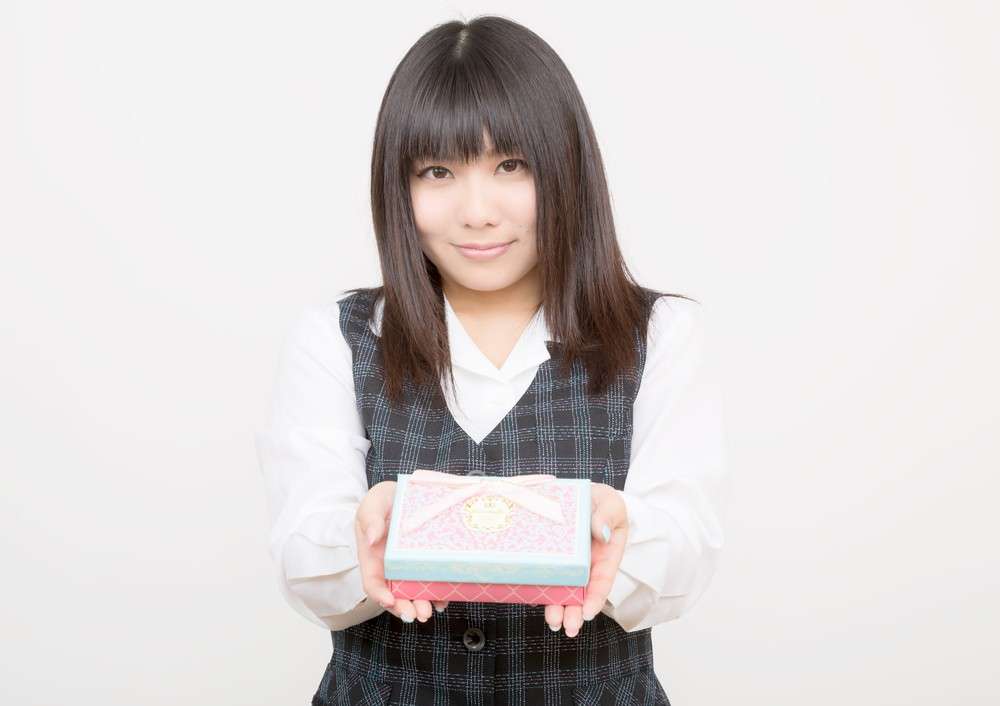彼に『重い』と思われない誕生日プレゼントの金額はいくら？ - ネタりか