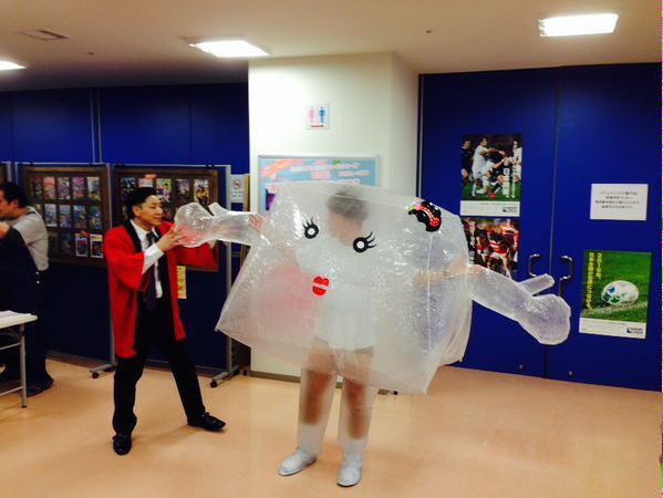 わらび餅と舞妓のゆるキャラ「わらび舞妓ちゃん」がスケスケすぎだと話題にwww