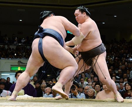 覇気がない白鵬＝大相撲初場所14日目 （時事通信） - Yahoo!ニュース