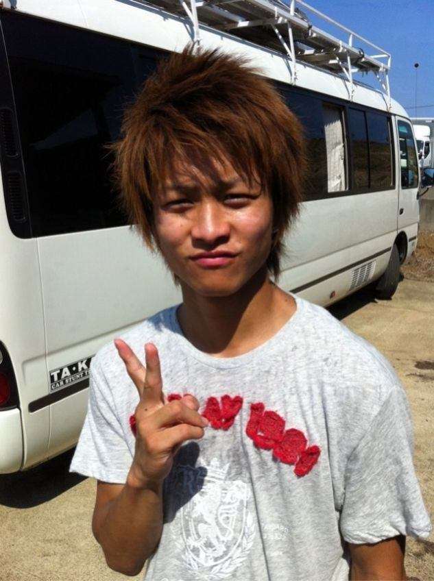 そっくりさんでV6を完成させよう