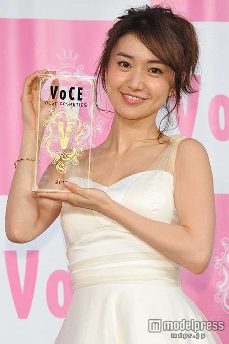 大島優子“最もビューティな人”に輝く