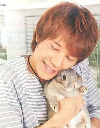 SMAP生出演でメッセージも、メンバー全員表情硬く…