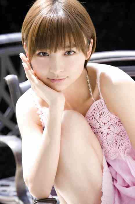 篠田麻里子、AKB48時代は「天狗だった」 “ひとり”になって初めて感じた仕事の厳しさと“後悔”