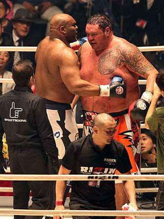 紅白裏格闘技「ＲＩＺＩＮ」７・３％　魔娑斗復活９・０％ （スポニチアネックス） - Yahoo!ニュース