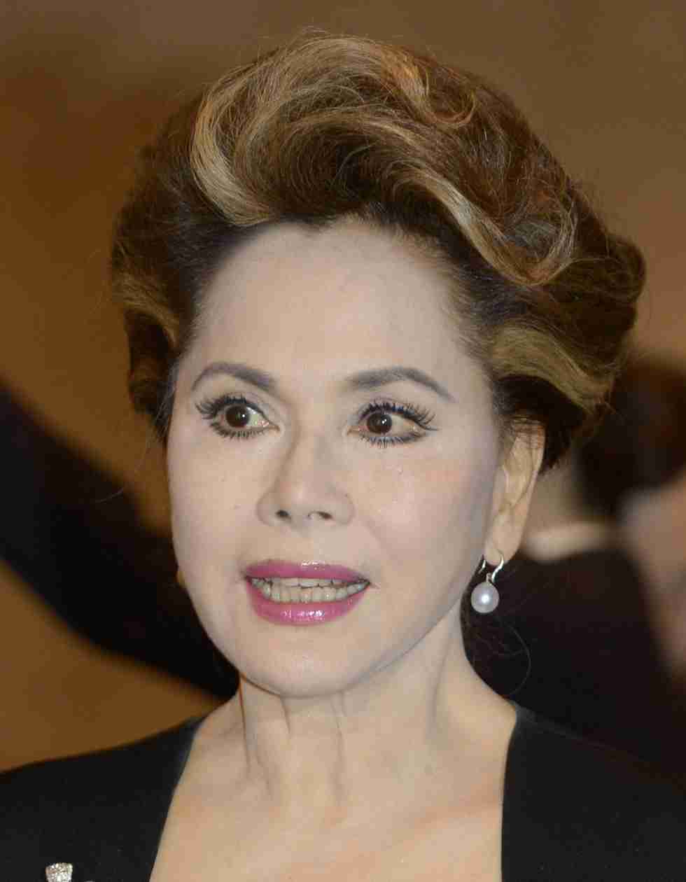 デヴィ夫人、ゲス川谷夫人の謝罪求める　ベッキーの「精神的、経済的ダメージは絶大です」 （デイリースポーツ） - Yahoo!ニュース