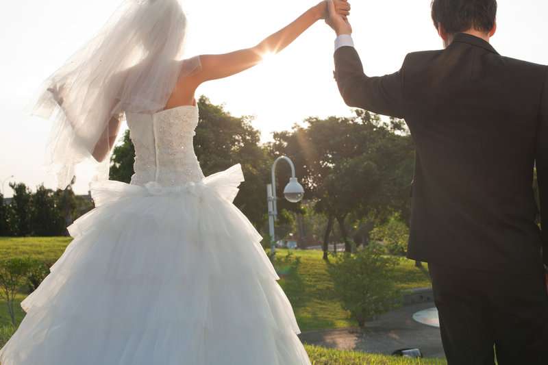 出会いにガツガツしてるのと何もしないのではどちらが結婚しやすい？