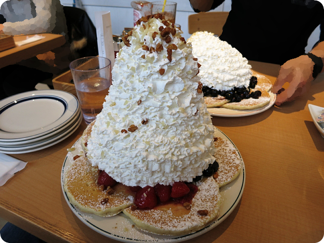 生クリームたっぷりスイーツ 画像