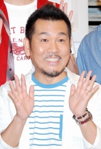 NEWS手越祐也　グアムで「全裸熱唱」「美女お持ち帰り」の乱痴気騒ぎ