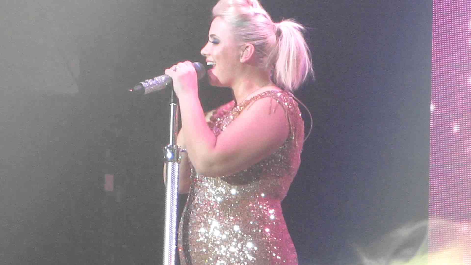 Claire Richards - I Surrender (Live in Manchester, 26th April 2012) -