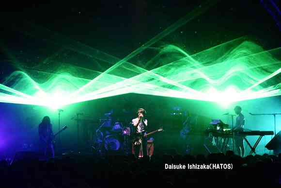 好きなアーティストのLIVE中の画像を貼るトピ