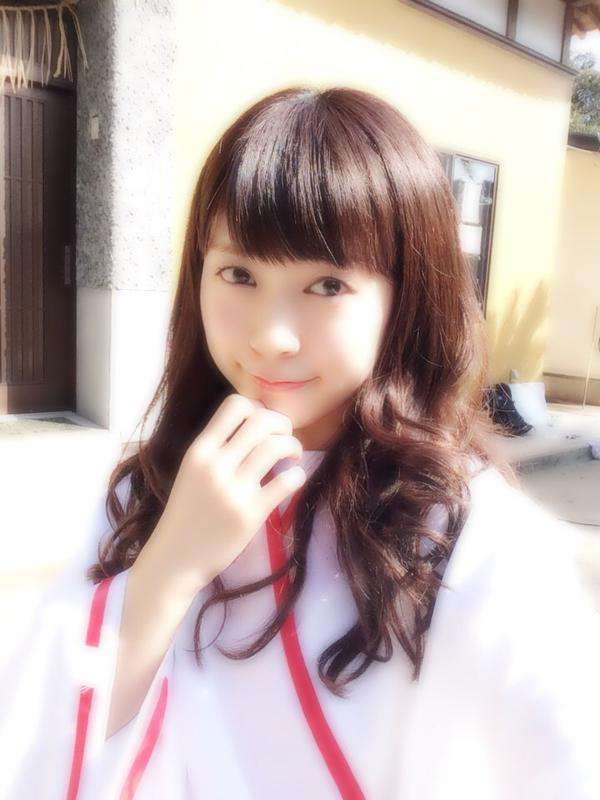NMB48渡辺美優紀に備わったパワー「女の子の憧れる女の子」 ファッション誌『LARME』で初単独表紙