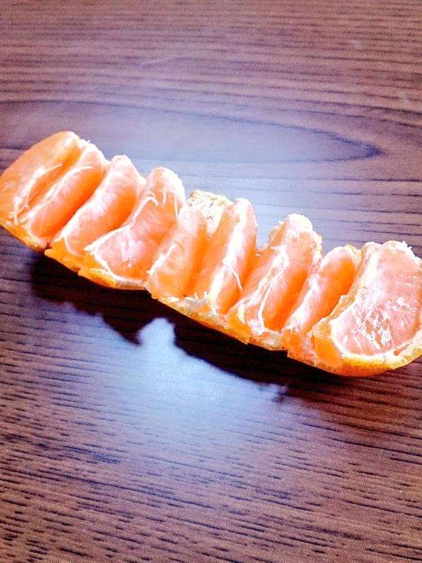 正月はこれで決まり！実用的すぎると話題の「みかんのむき方」