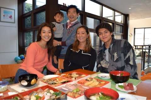 石田純一、妻・東尾理子の知り合いと合コンで夫婦仲に黄信号！