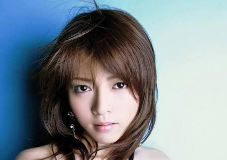 釈由美子、ハワイでのウエディングフォトを初披露　美貌＆幸せオーラに反響