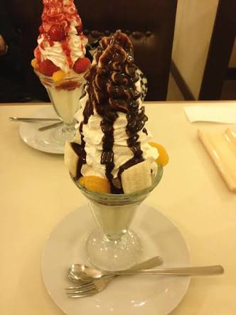 美味しそうなパフェの画像ください！