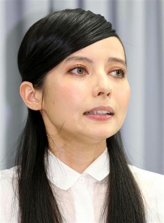 ベッキー“不倫騒動”の余波…ＣＭ取りやめ続々　ＴＶ生出演も何も語らず （夕刊フジ） - Yahoo!ニュース