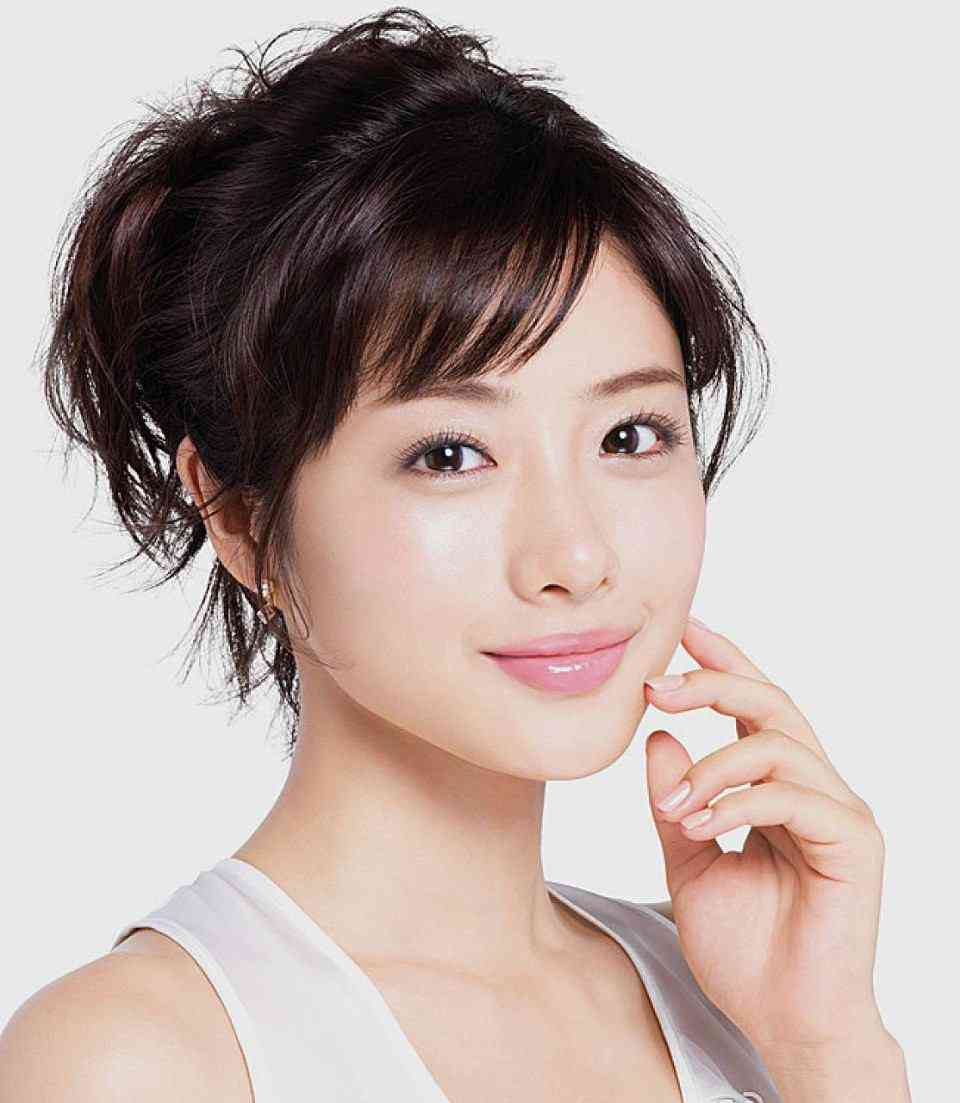 AKB48島崎遥香、なりたい顔は「沢尻エリカさん」憧れの女優は4人と明かす
