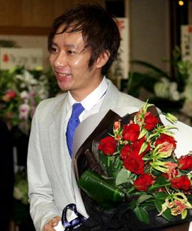 石田純一、妻・東尾理子の知り合いと合コンで夫婦仲に黄信号！