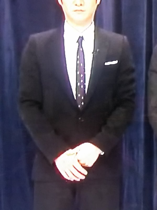 SMAP生出演でメッセージも、メンバー全員表情硬く…