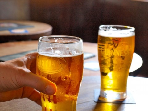 少量の飲酒をすることでもガンになるリスクを高めます : ゴールデンポスト