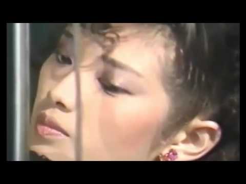 ロックンロールウィドウ山口百恵 - YouTube